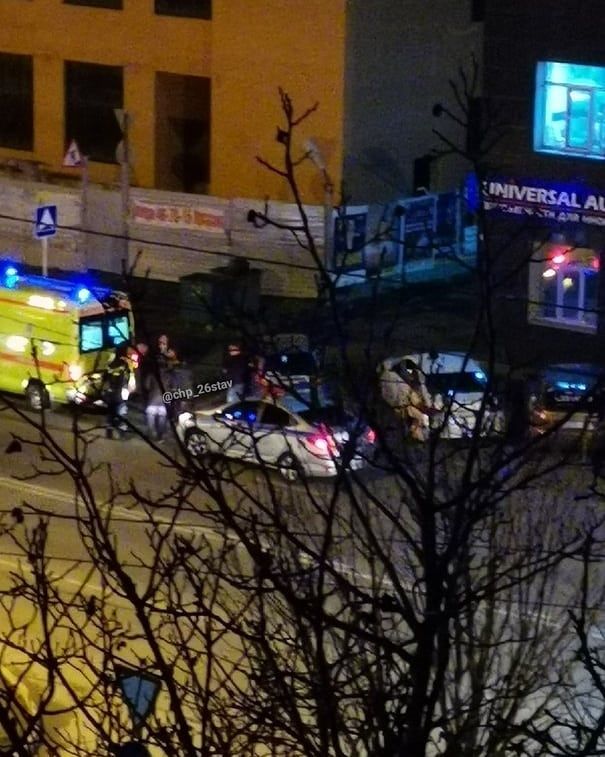 Неотложка приехала на осмотр пострадавших после потасовки по ул. Пирогова в Ставрополе
