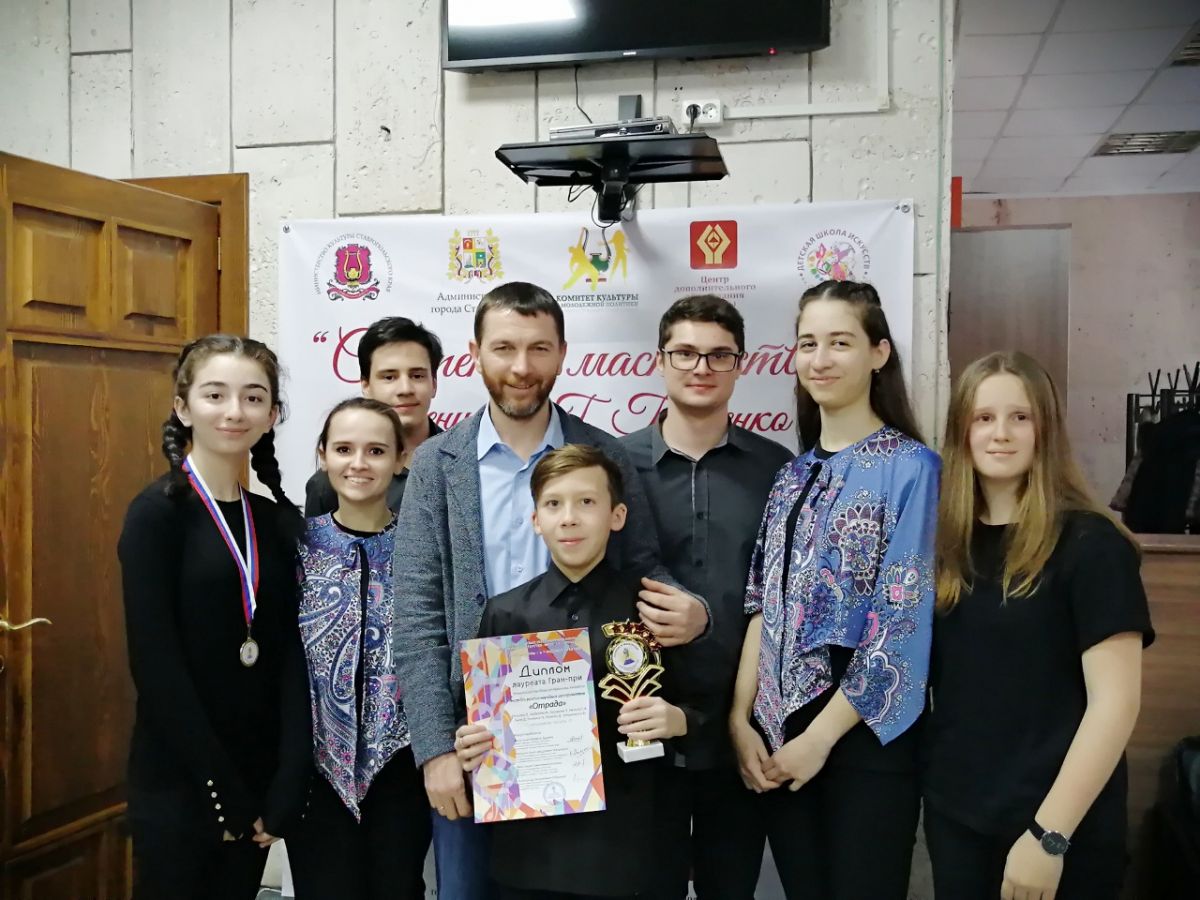 Более 300 солистов и 40 ансамблей выступили на музыкальном конкурсе в Ставрополе