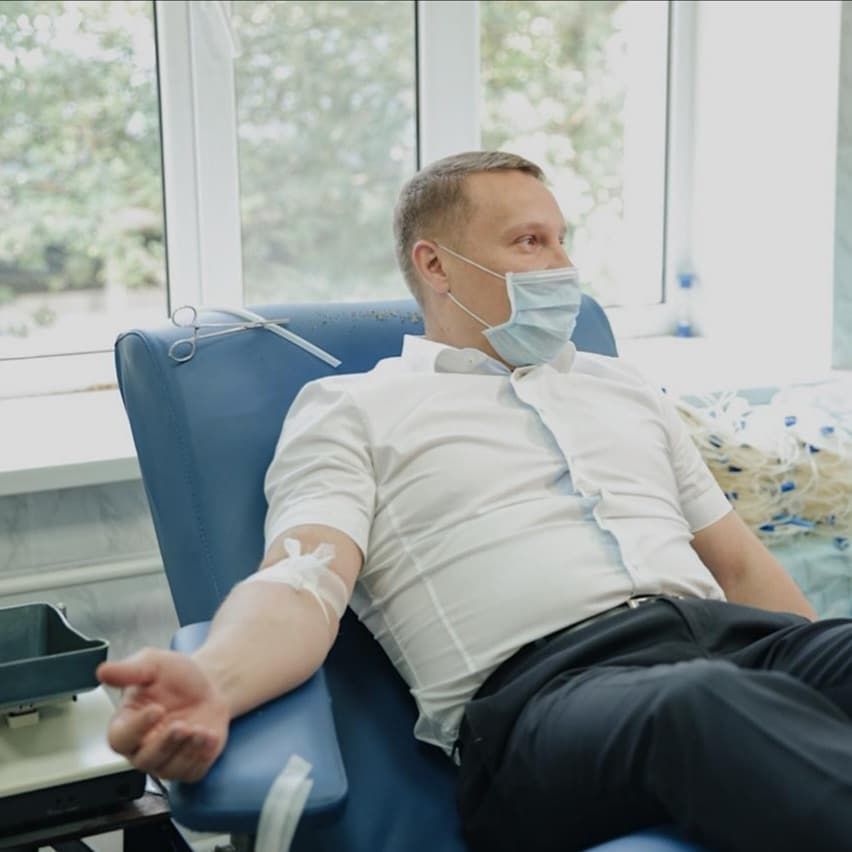 Врио главы Ставрополя Дмитрий Семенов стал донором крови