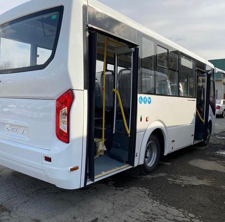В Невинномысске появились автобусы с местами для инвалидов