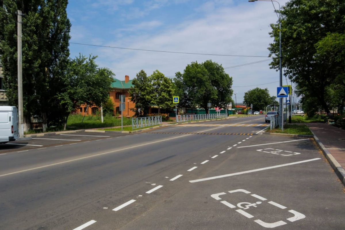 Дорога отвечает нормативным требованиям, передвижение по ней стало комфортным и безопасным Дорога отвечает нормативным требованиям, передвижение по ней стало комфортным и безопасным