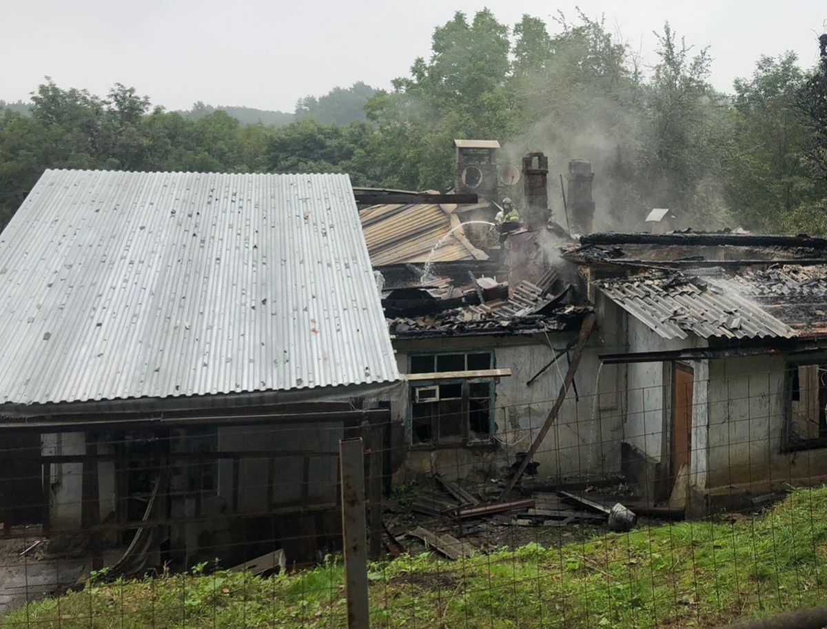 Следком организовал проверку по факту гибели мужчины при пожаре в Кисловодске