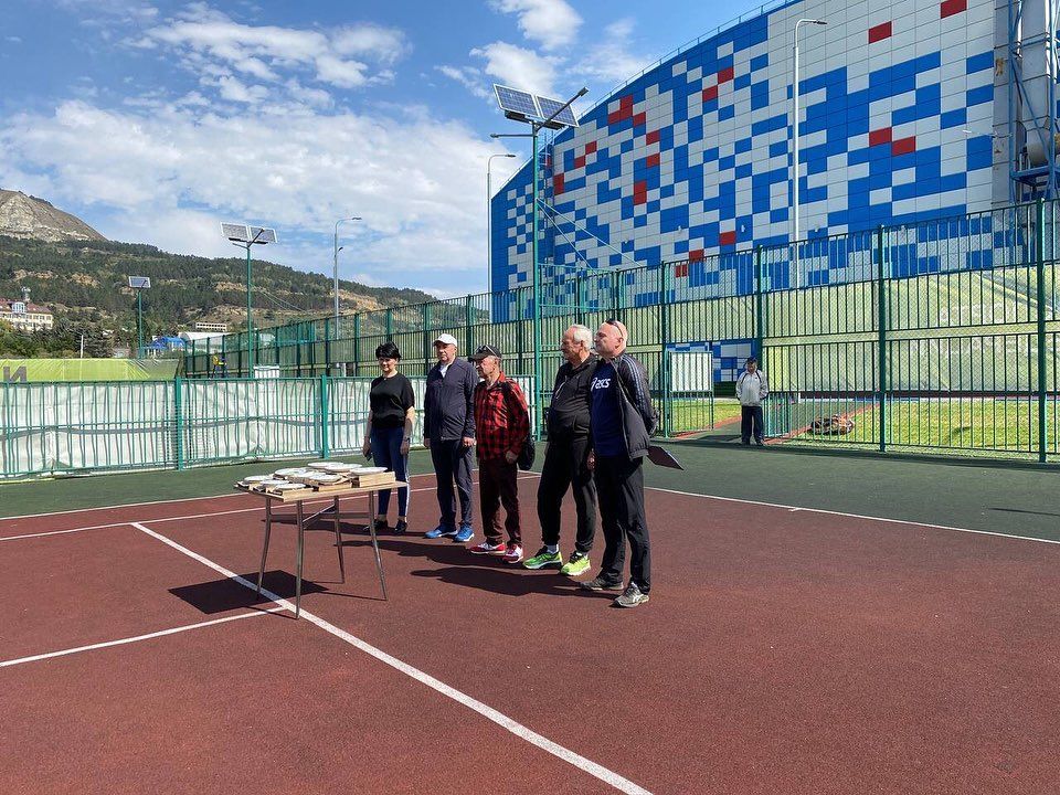 Более 30 человек приняли участие в турнире по теннису среди ветеранов в Кисловодске