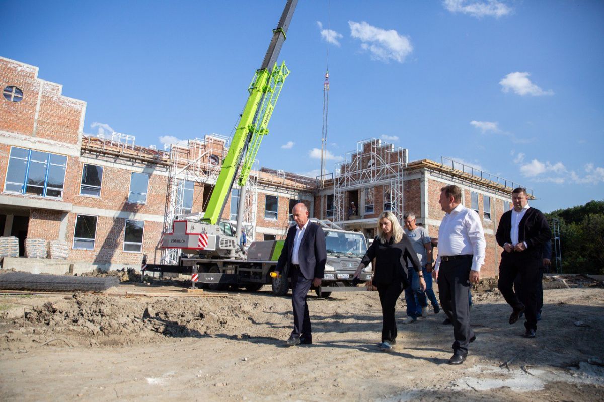 В детсаду на ул. Чапаева в Ставрополе оборудуют вентилируемый фасад. Фото: администрация Ставрополя. В детсаду на ул. Чапаева в Ставрополе оборудуют вентилируемый фасад. Фото: администрация Ставрополя.