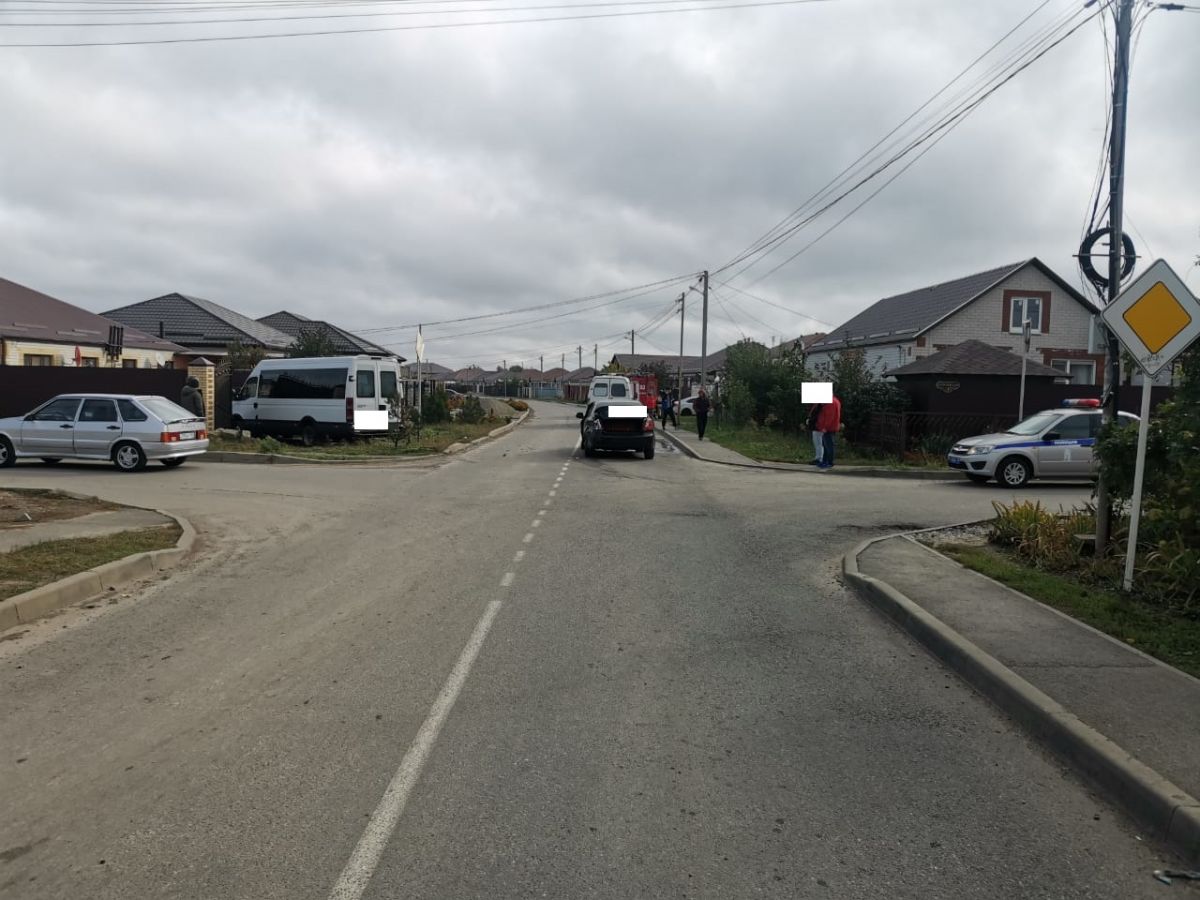 Причиной аварии в Михайловске стало не предоставление преимущества на дороге. Фото: УГИБДД по СК. Причиной аварии в Михайловске стало не предоставление преимущества на дороге. Фото: УГИБДД по СК.