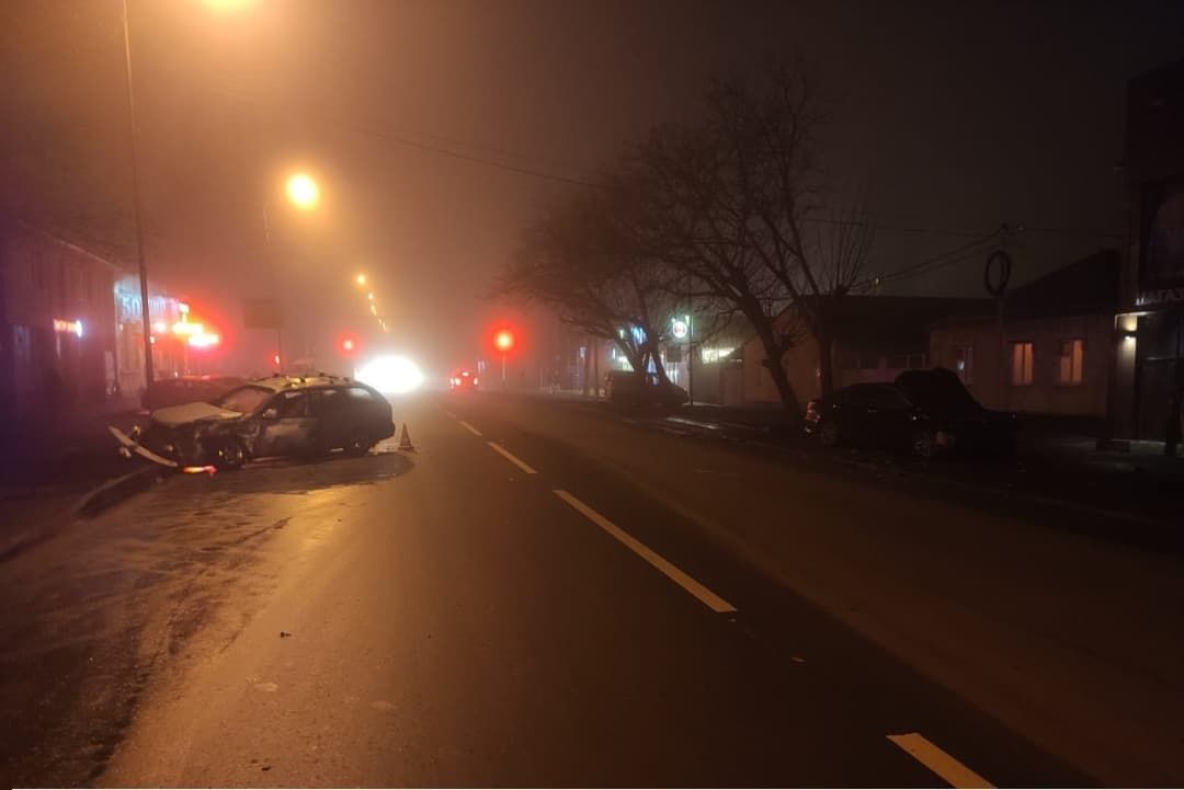 В Ставрополе четыре человека пострадали в аварии на улице Серова. Фото: instagram.com/gibdd26_stav.