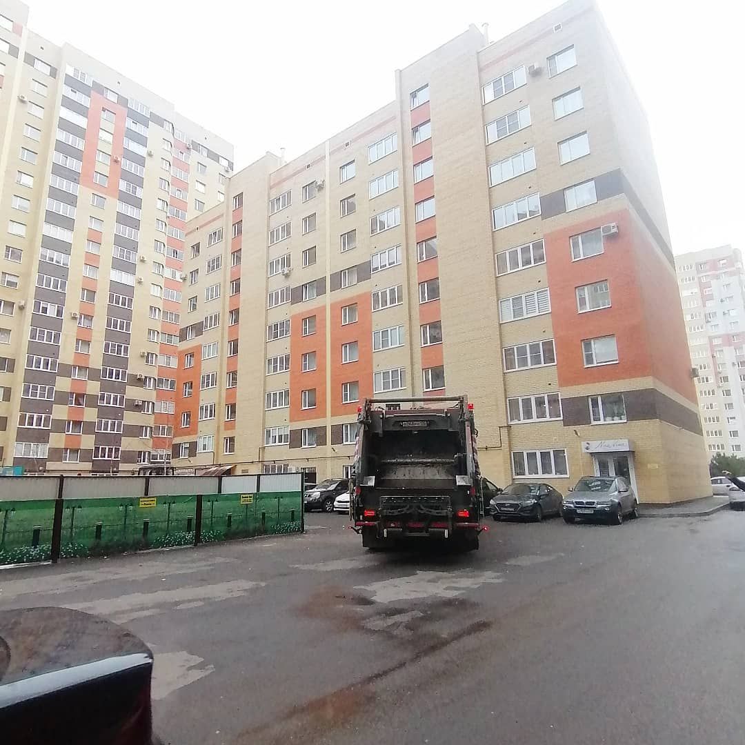 В Ставрополе загорелось содержимое мусоровоза. Фото: instagram.com/ecocity26. В Ставрополе загорелось содержимое мусоровоза. Фото: instagram.com/ecocity26.