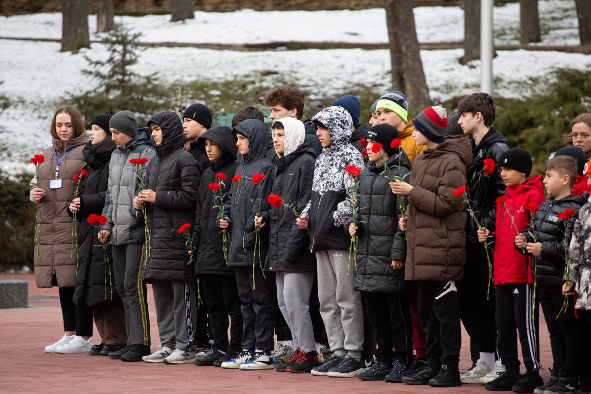 В Ставрополе открылся детский футбольный турнир памяти Героя России Владислава Духина. Фото: администрация Ставрополя