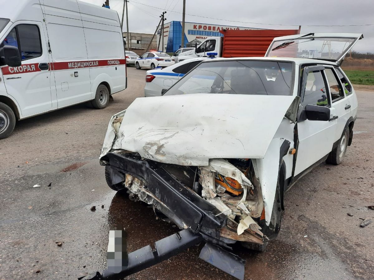 В Георгиевске произошло ДТП с маршруткой, пострадали 5 человек. Фото: УГИБДД по СК.