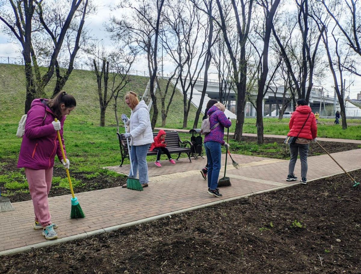 «Это просто!»: на субботник в Невинномысске вышли 60 тыс. человек. Фото: администрация Невинномысска