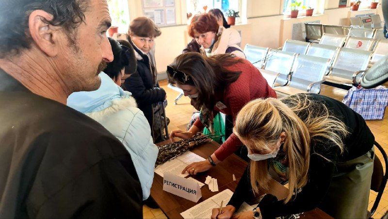 Первая группа из 49 беженцев из Украины, ЛНР и ДНР прибыла на Ставрополье. Фото: управление по информационной политике аппарата Правительства Ставрополья