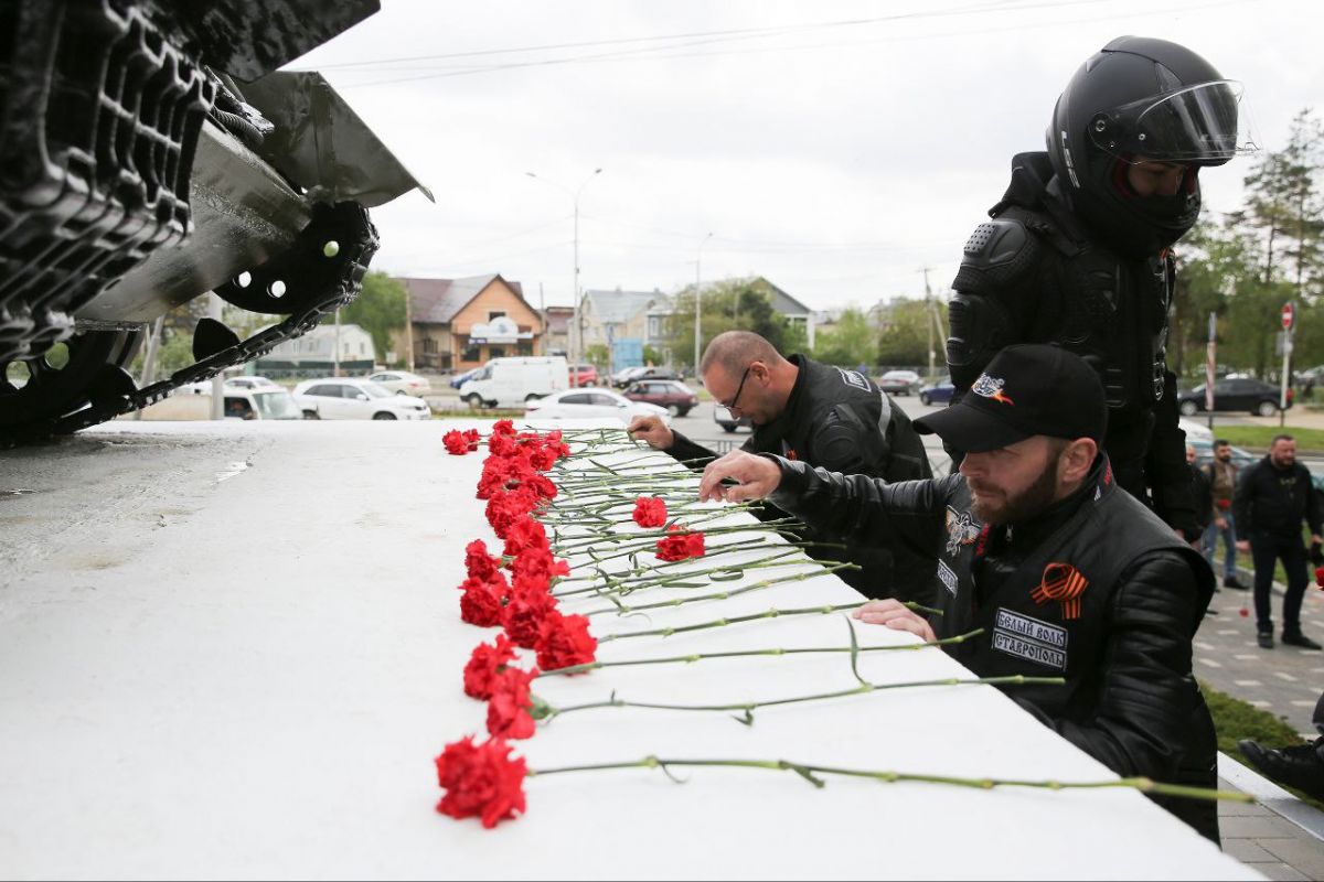Мотомарш «Дороги Победы – встреча на рубеже» прошел на улицах Ставрополя. Фото: администрация Ставрополя Мотомарш «Дороги Победы – встреча на рубеже» прошел на улицах Ставрополя. Фото: администрация Ставрополя