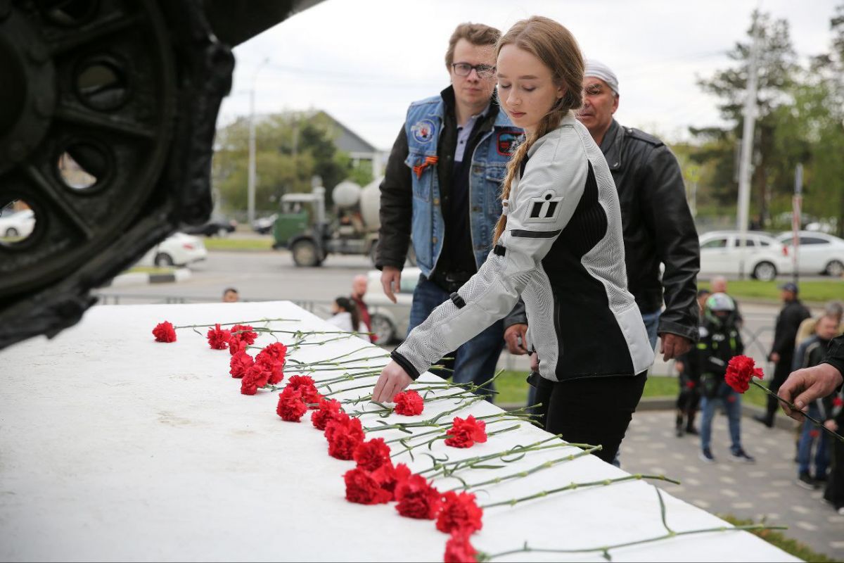 Мотомарш «Дороги Победы – встреча на рубеже» прошел на улицах Ставрополя. Фото: администрация Ставрополя Мотомарш «Дороги Победы – встреча на рубеже» прошел на улицах Ставрополя. Фото: администрация Ставрополя