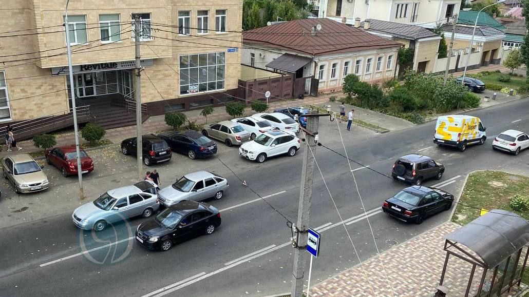 Сразу 2 аварии произошло на улице Ленина в Ставрополе за полчаса. Фото: АТВмедиа