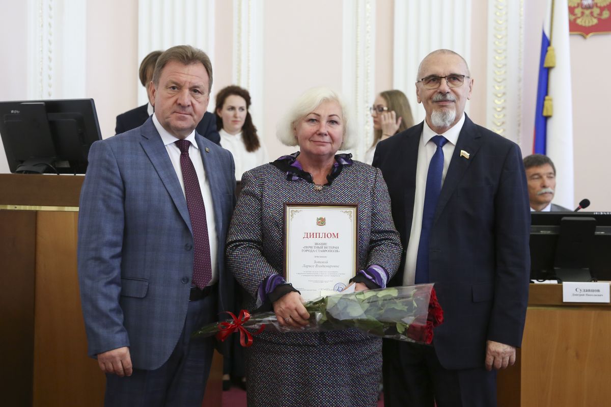 Глава Ставрополя поздравил ветеранов с Днём города - АТВмедиа