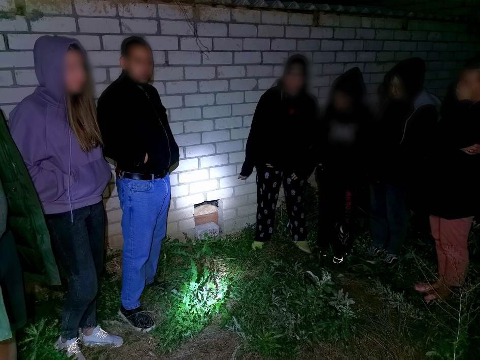 В Кировском округе три девушки распространяли наркотики