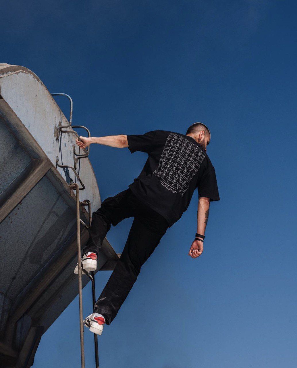 соцсети бренда "IAMREBEL"