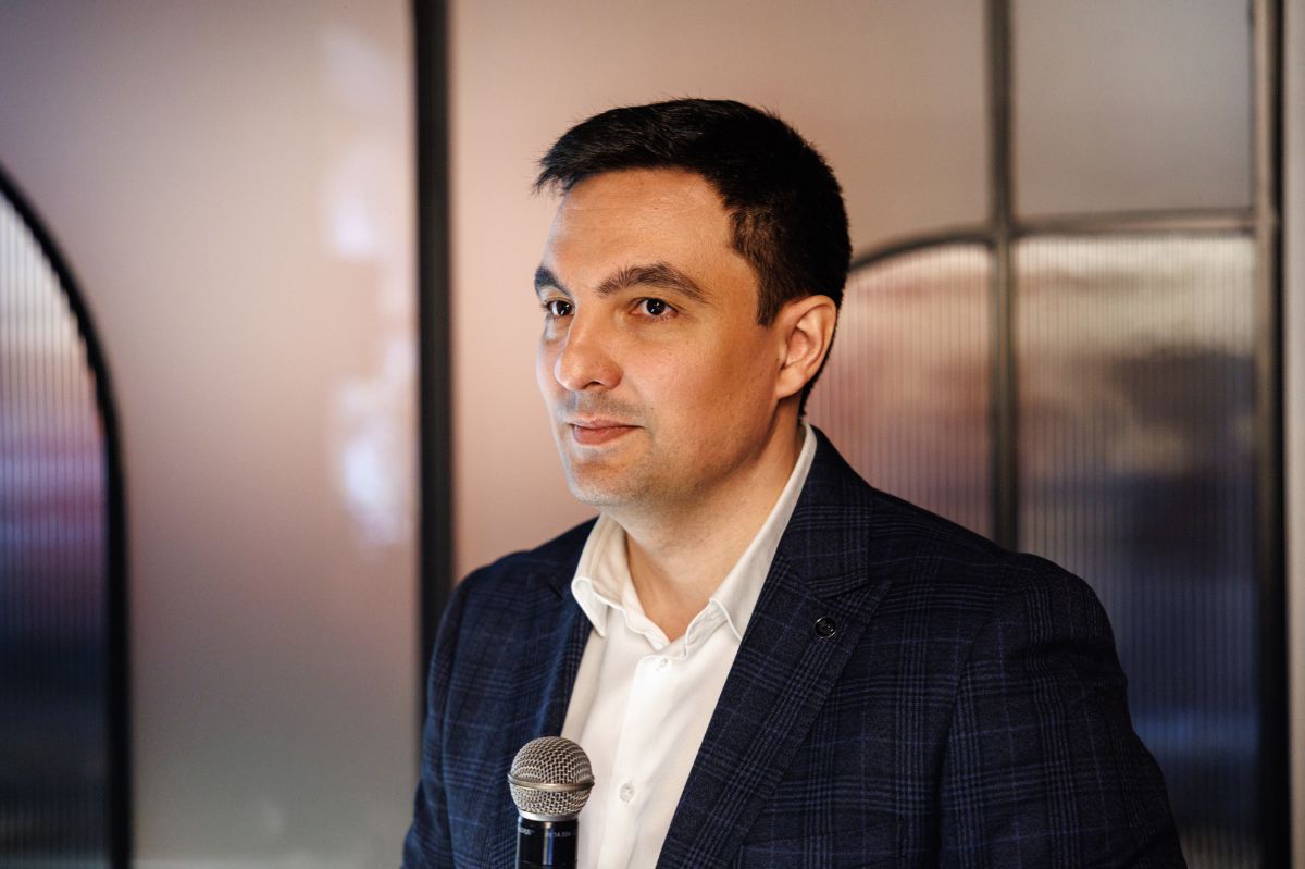 Роман Житник Роман Житник