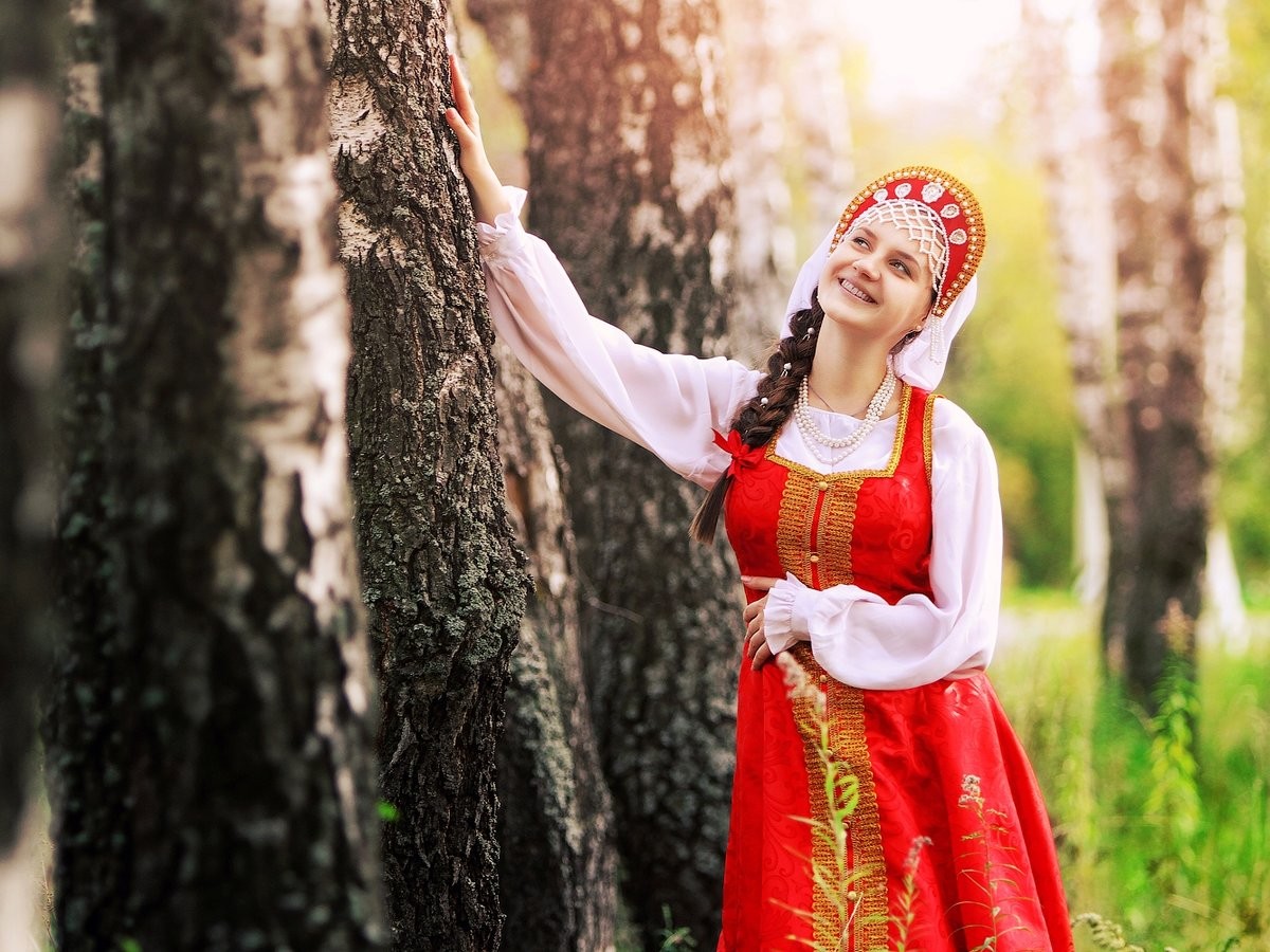 Народные костюмы славянских народов