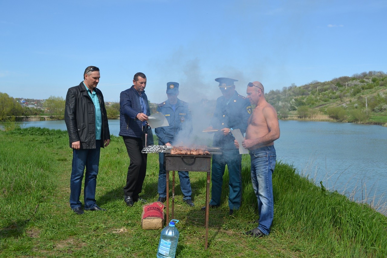 Лесное озеро надзорное ставропольский край. Село надзорное ставропольский край. Село надзорное. Село надзорное ставропольский край. Надзорное ставропольский край озеро.