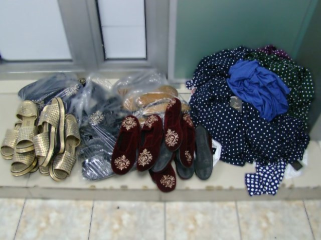 Партию одежды и обуви изъяли на таможне в аэропорту Минвод Партию одежды и обуви изъяли на таможне в аэропорту Минвод