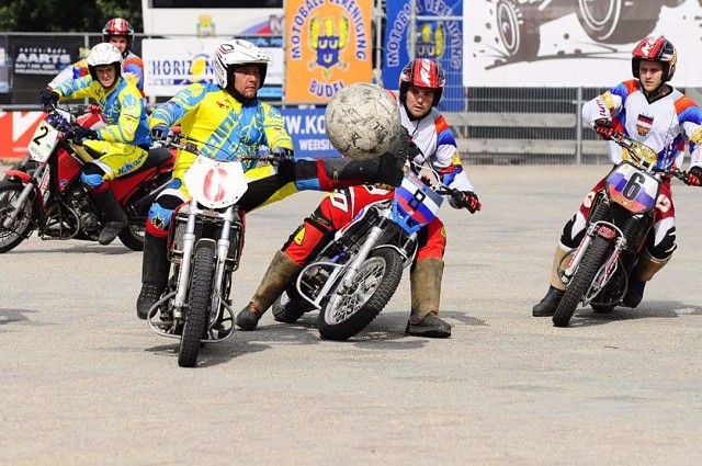 Мотоболисты из Ипатово стали чемпионами Европы Мотоболисты из Ипатово стали чемпионами Европы