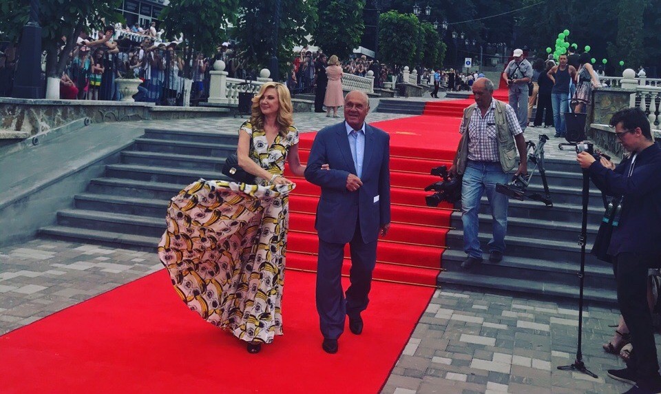 Кинофестиваль «Герой и Время» в Железноводске вошел в топ концептуальных вечеринок июня Кинофестиваль «Герой и Время» в Железноводске вошел в топ концептуальных вечеринок июня