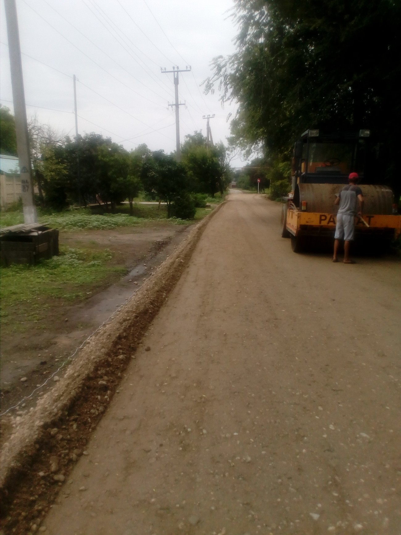 Более 30 млн рублей направили на ремонт дорог в Труновском районе Более 30 млн рублей направили на ремонт дорог в Труновском районе