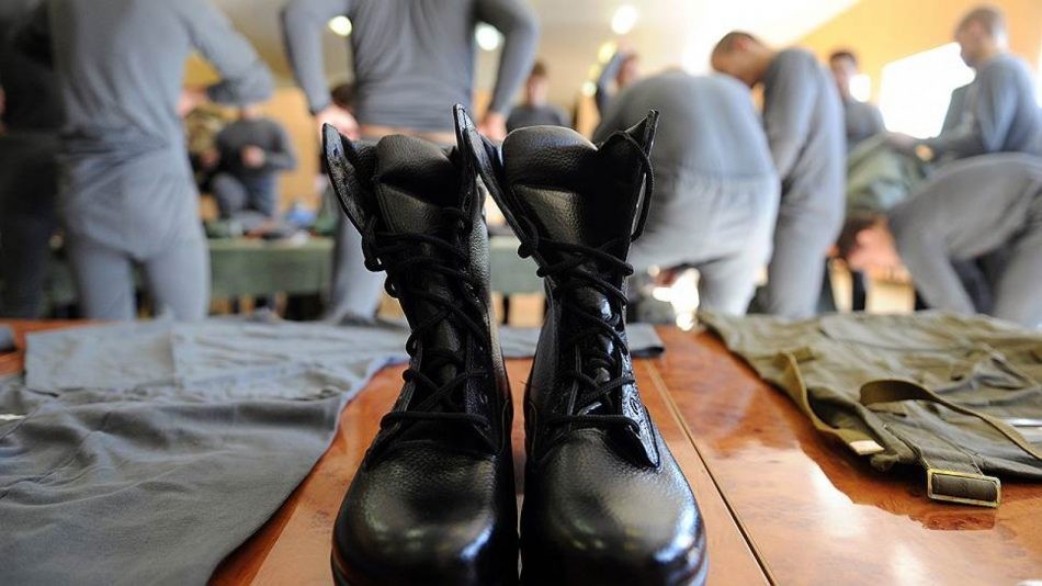 На Ставрополье уклонист от армии отрабатывает 400 часов обязательных работ На Ставрополье уклонист от армии отрабатывает 400 часов обязательных работ