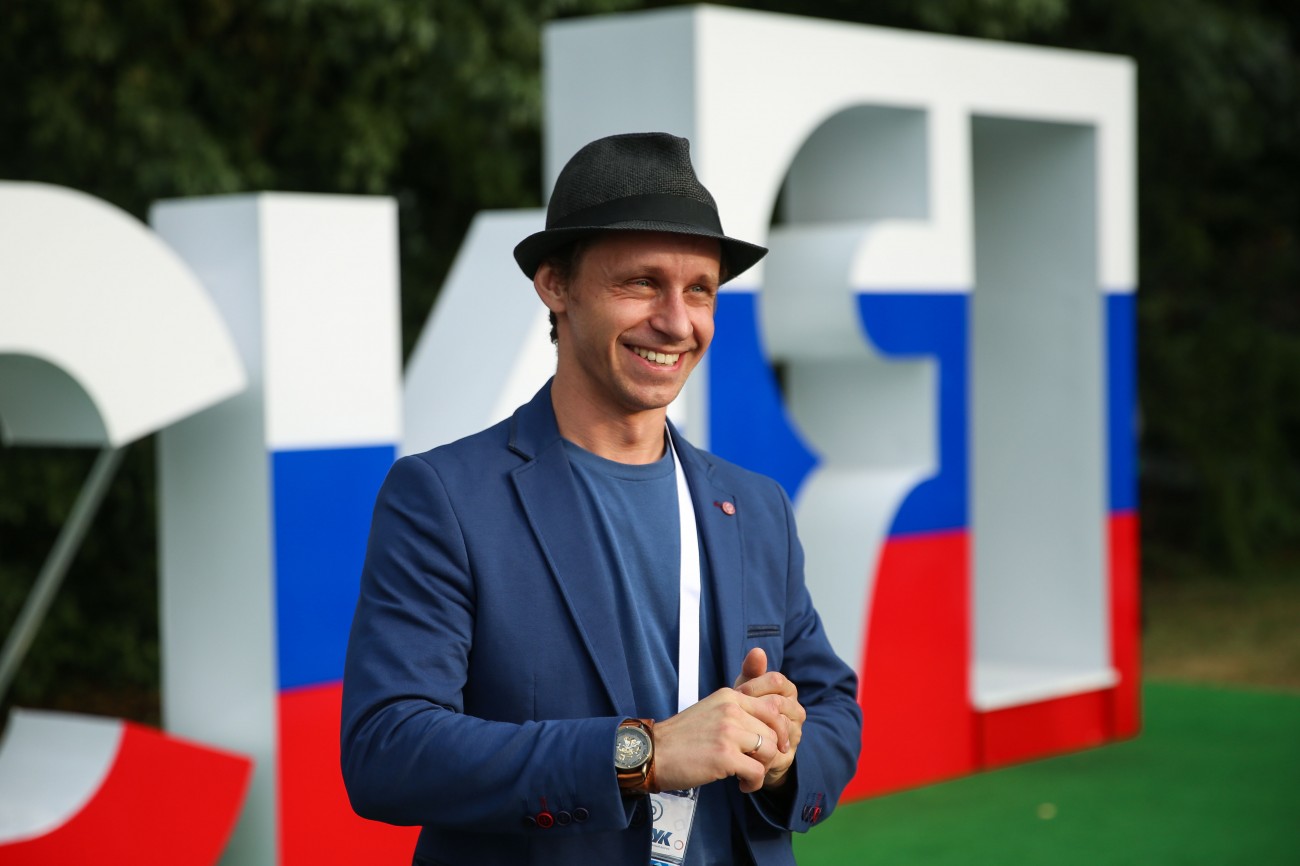 На Ставрополье известный актер побеседовал с участниками форума «Машук» На Ставрополье известный актер побеседовал с участниками форума «Машук»