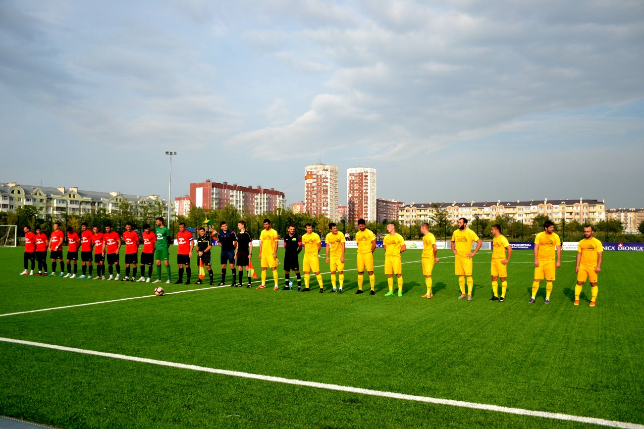 В Невинномысске прошел второй круг Чемпионата края по футболу В Невинномысске прошел второй круг Чемпионата края по футболу