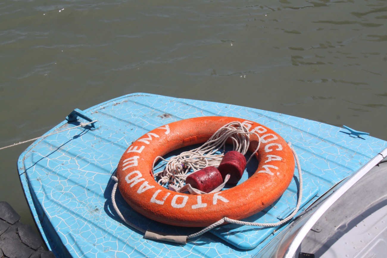На Ставрополье чуть не утонула женщина с подростком На Ставрополье чуть не утонула женщина с подростком