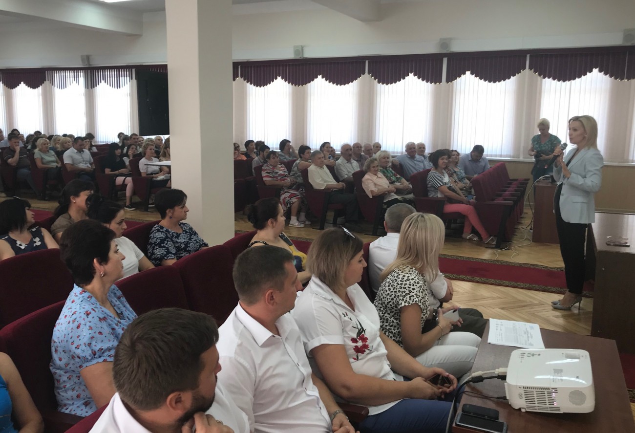 Ольга Тимофеева встретилась с жителями Изобильненского района