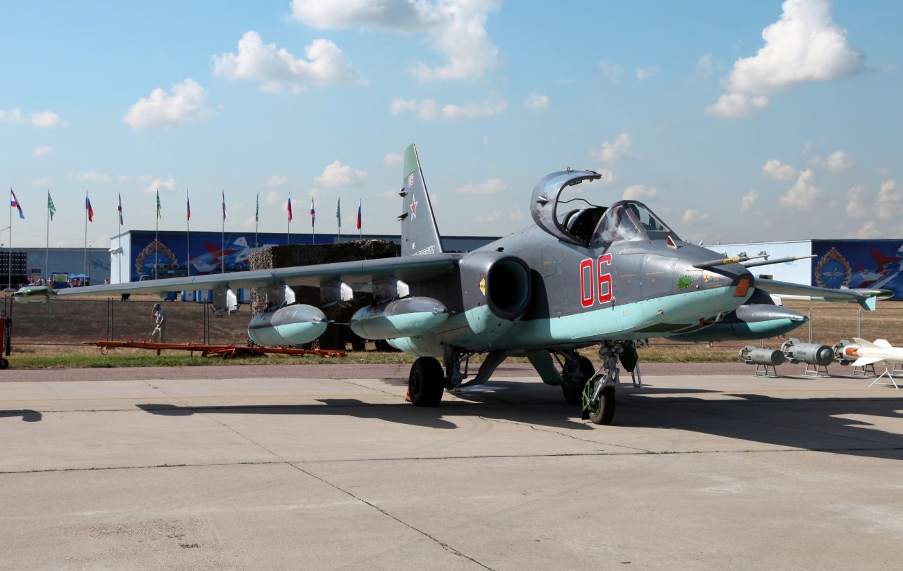 Тела пилотов разбившегося Су-25 на Ставрополье нашли Тела пилотов разбившегося Су-25 на Ставрополье нашли
