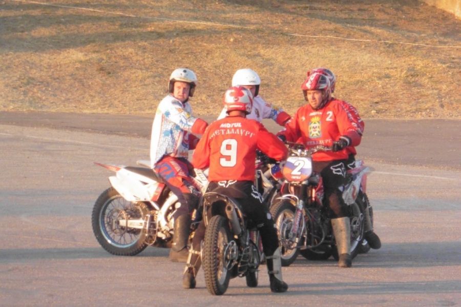 Ставропольские мотоболисты привезли «серебро» из Кубани Ставропольские мотоболисты привезли «серебро» из Кубани