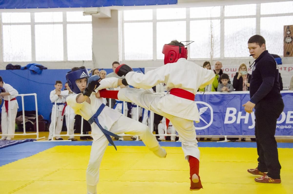 В Ставрополе проходит первенство по рукопашному бою В Ставрополе проходит первенство по рукопашному бою