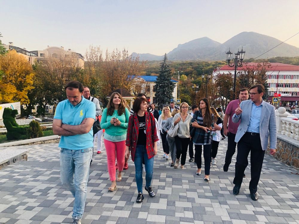 Ведущие журналисты России посетили Железноводск Ведущие журналисты России посетили Железноводск