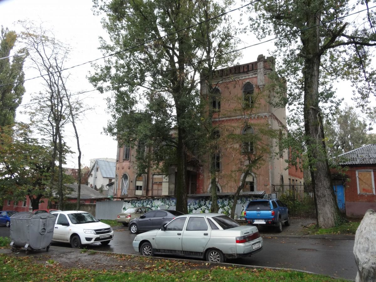 В Ставрополе арендатор сорвал срок ремонта «Дома с привидениями»