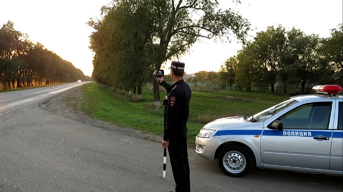 Более тысячи лихачей поймали за 5 дней на Ставрополье Более тысячи лихачей поймали за 5 дней на Ставрополье