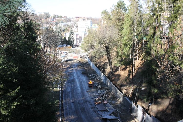 Улицу Вокзальную перекрыли в Кисловодске Улицу Вокзальную перекрыли в Кисловодске