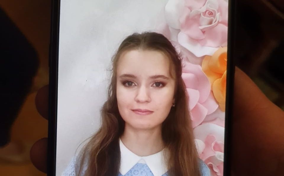 В ставропольском лесу нашли телефон пропавшей без вести школьницы В ставропольском лесу нашли телефон пропавшей без вести школьницы