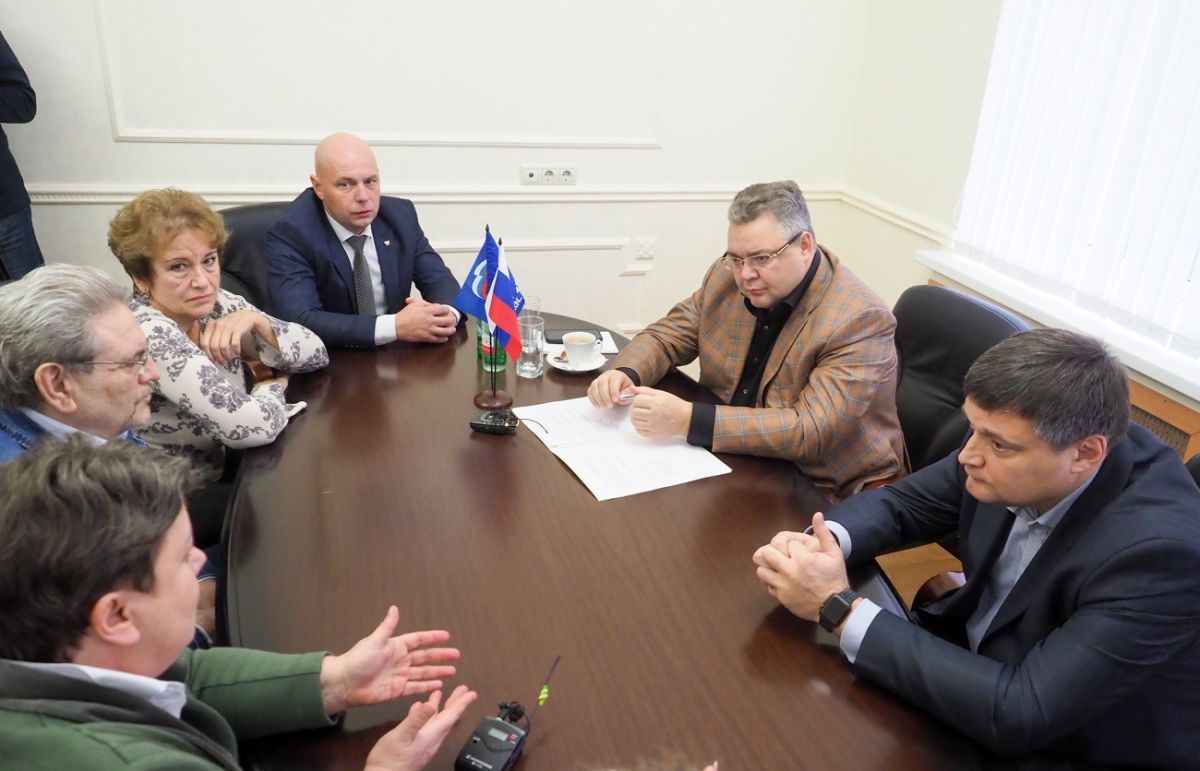 Губернатор ставрополья провёл личный приём граждан Губернатор ставрополья провёл личный приём граждан