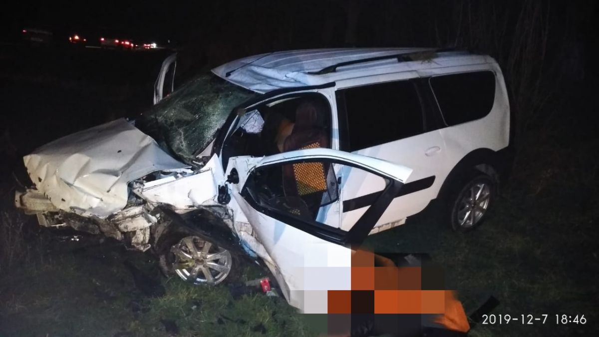 В лобовом ДТП на Ставрополье погиб водитель