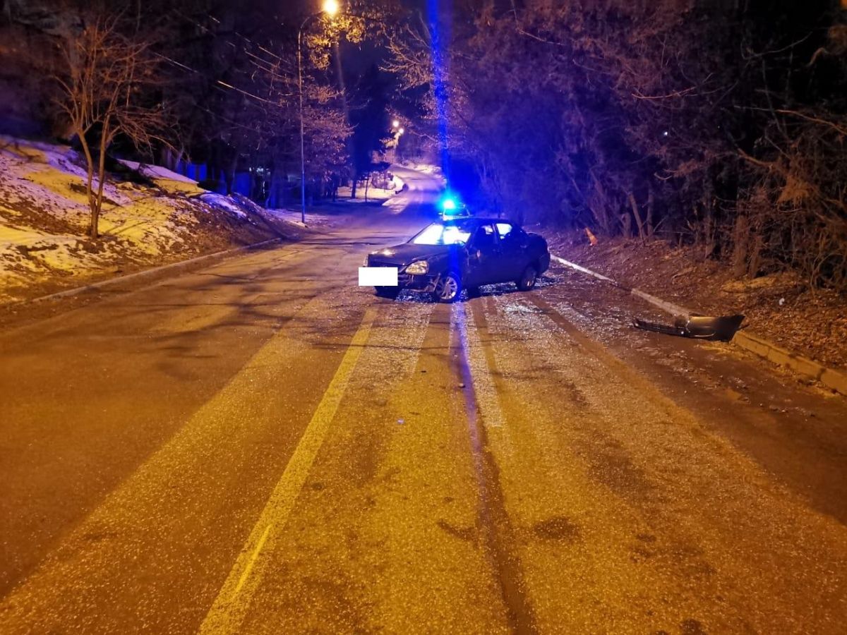 В Кисловодске пьяный водитель при ДТП сломал позвоночник