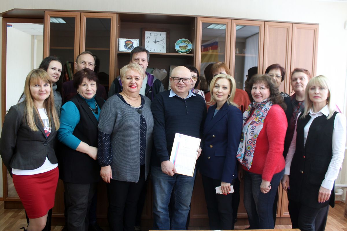 Ольга Тимофеева поздравила газету «Вечерний Ставрополь» с юбилеем Ольга Тимофеева поздравила газету «Вечерний Ставрополь» с юбилеем