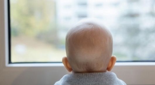 В Ставрополе запертый ребенок при виде спасателей станцевал лезгинку В Ставрополе запертый ребенок при виде спасателей станцевал лезгинку