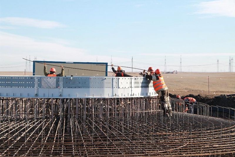 В Кочубеевском районе продолжается строительство ветропарка В Кочубеевском районе продолжается строительство ветропарка
