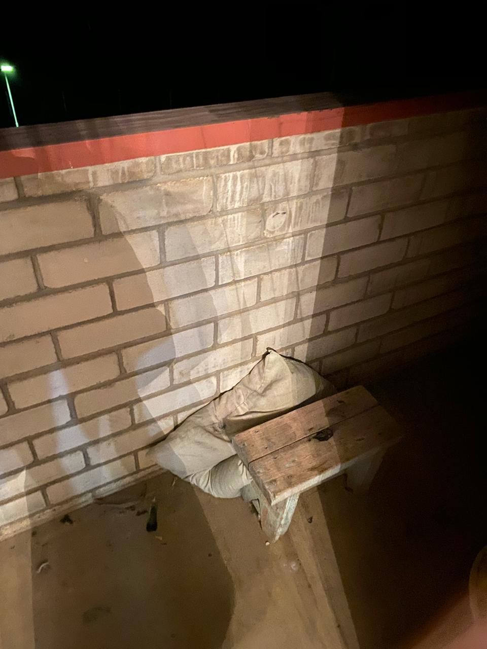 На Ставрополье подросток выпал с балкона и умер На Ставрополье подросток выпал с балкона и умер