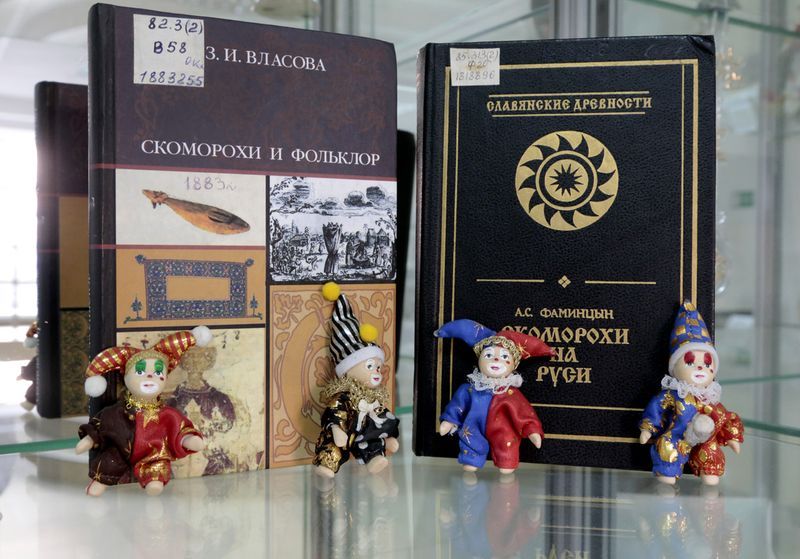 В Ставрополе проходит выставка «Потешных дел мастак…» В Ставрополе проходит выставка «Потешных дел мастак…»