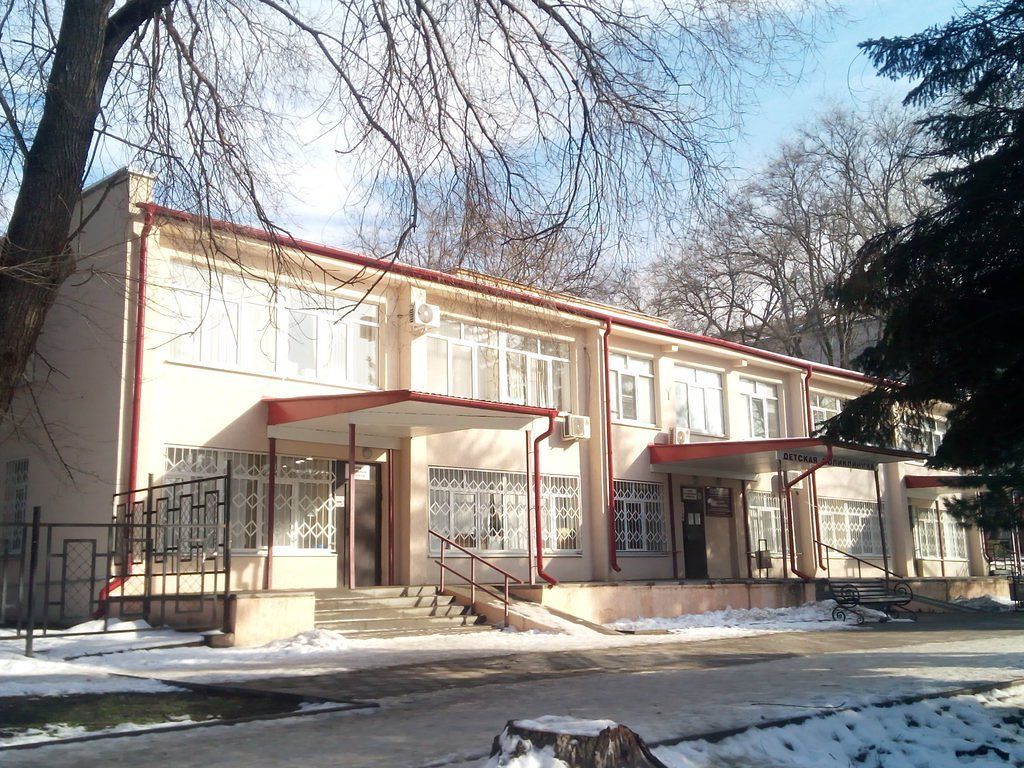 В Пятигорске из-за жалоб уволили главврача детской больницы В Пятигорске из-за жалоб уволили главврача детской больницы